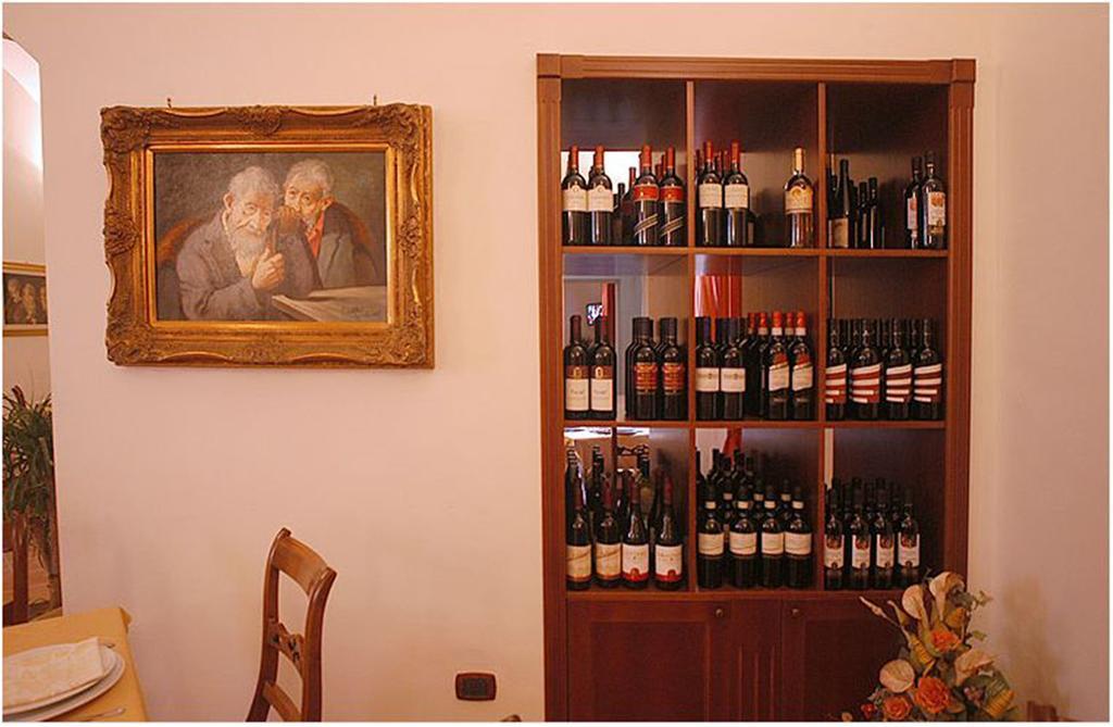 Hotel Ristorante Novecento Касерта Екстериор снимка