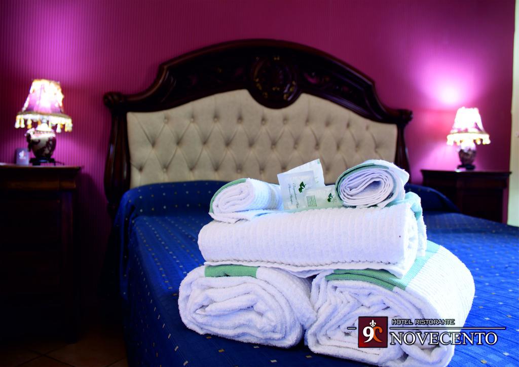 Hotel Ristorante Novecento Касерта Екстериор снимка