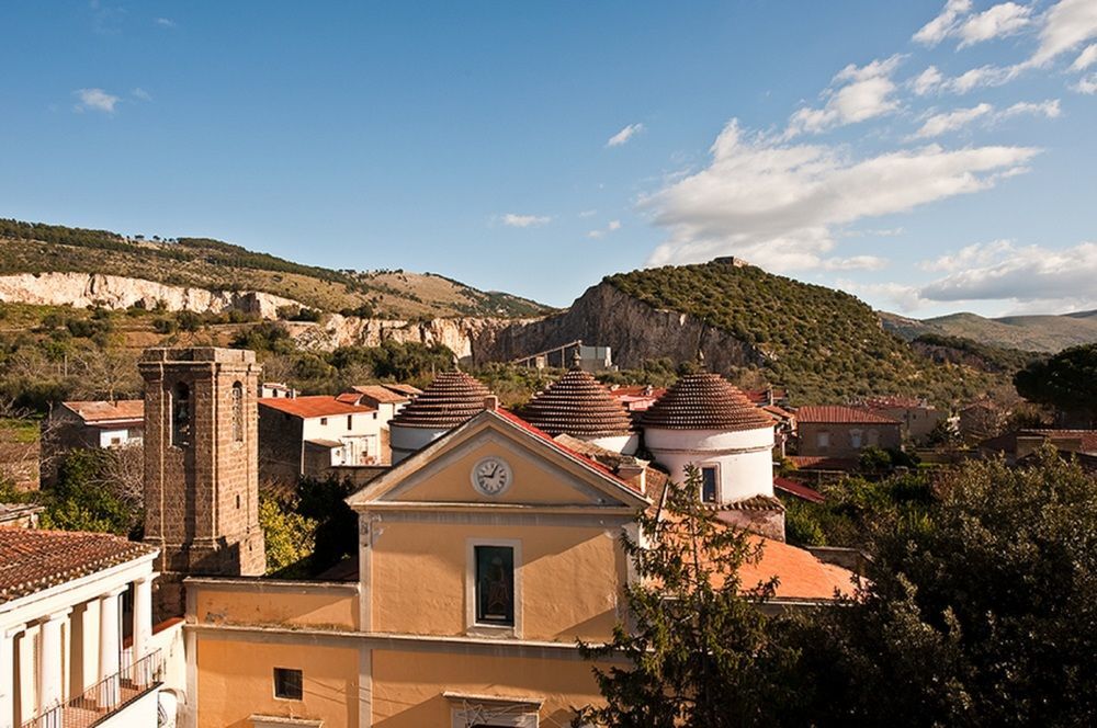 Hotel Ristorante Novecento Касерта Екстериор снимка