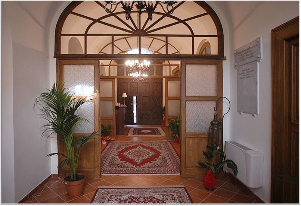 Hotel Ristorante Novecento Касерта Екстериор снимка