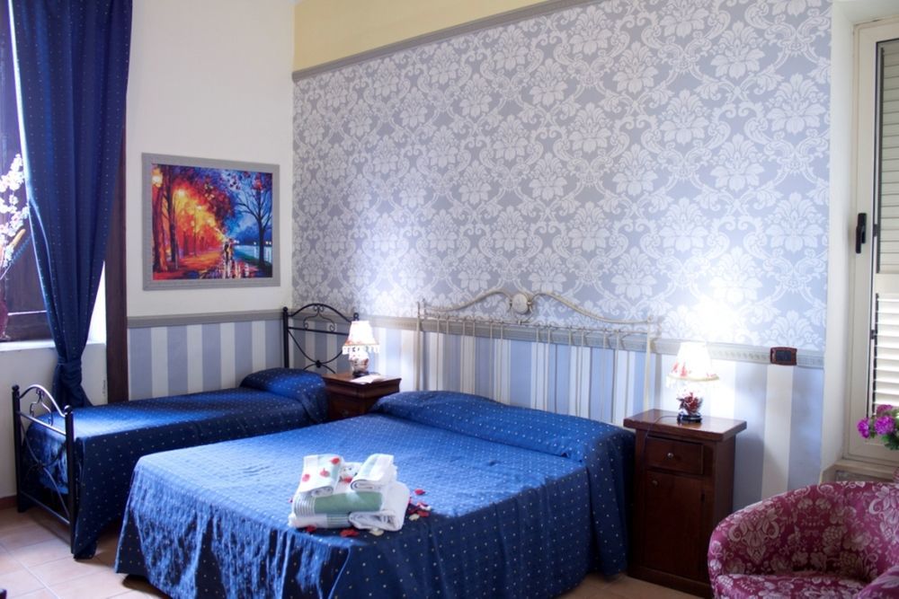 Hotel Ristorante Novecento Касерта Екстериор снимка
