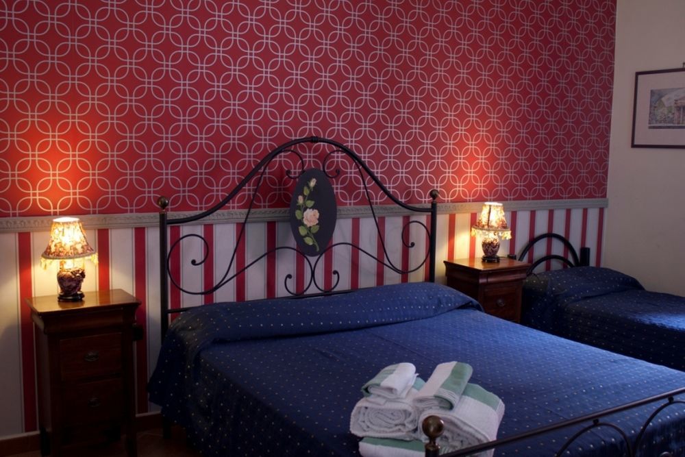 Hotel Ristorante Novecento Касерта Екстериор снимка